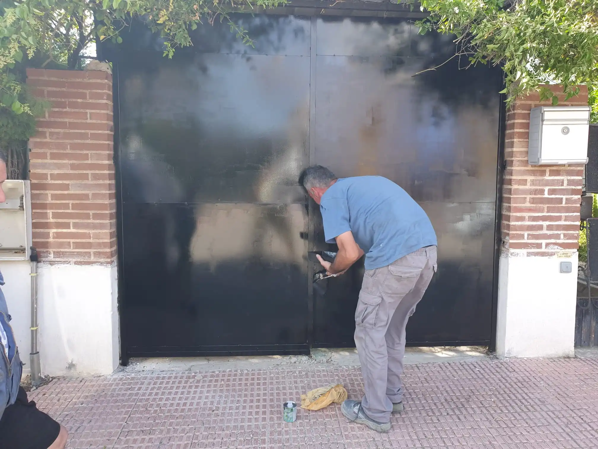 reparacion e instalacion de puertas automaticas Alicante